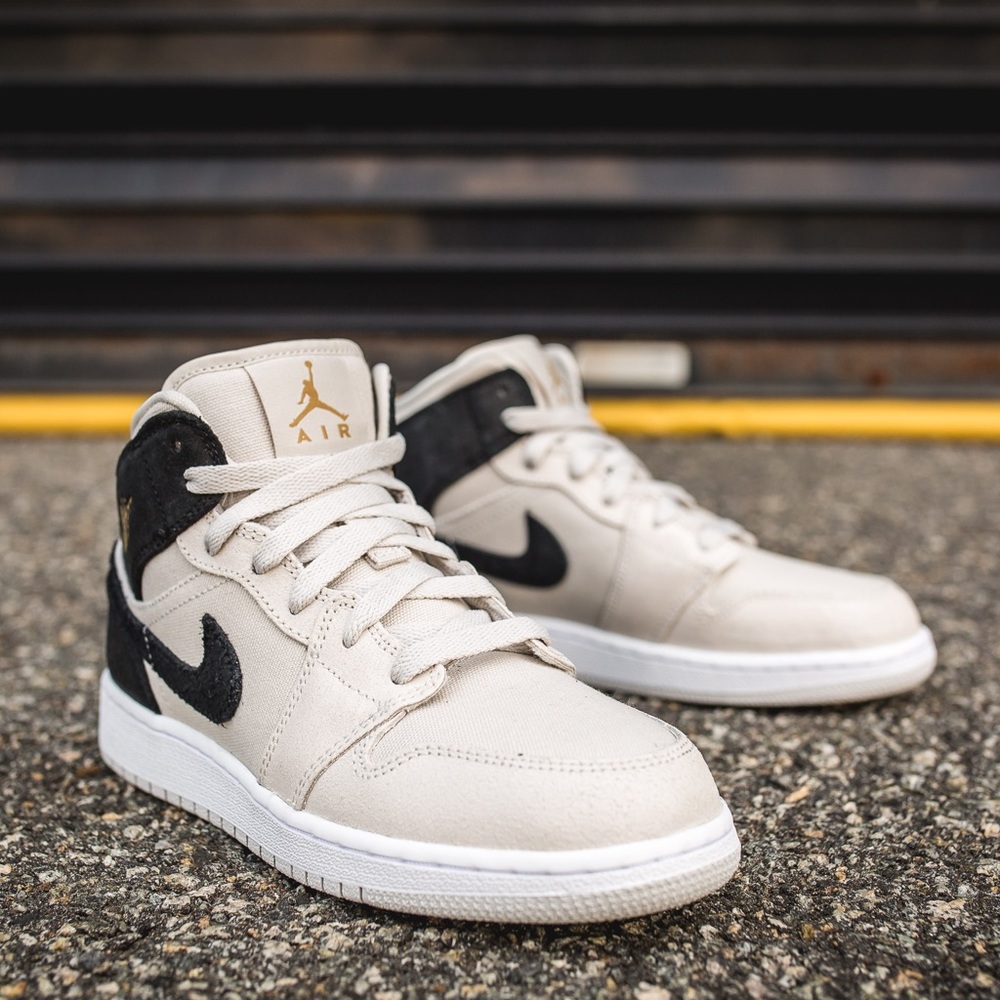 Air Jordan One Nike Sneakers Beige And Black